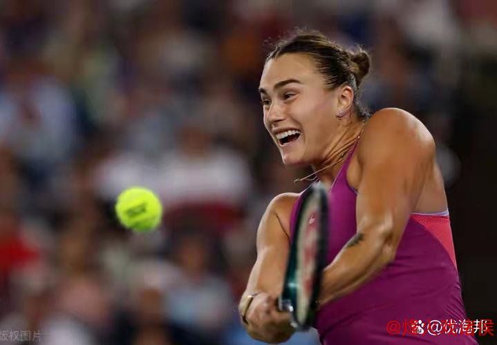 武网决赛郑钦文1-2惜败获亚军 萨巴伦卡豪取三连冠