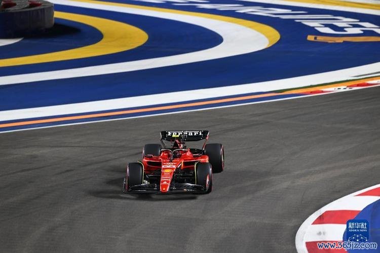 F1新加坡站塞恩斯取得杆位 红牛Q2全军覆没
