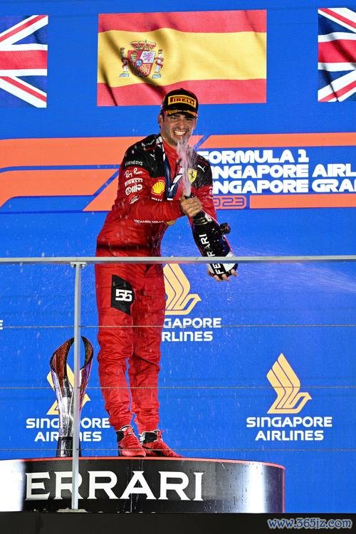 F1新加坡站塞恩斯夺冠 法拉利收获赛季首冠