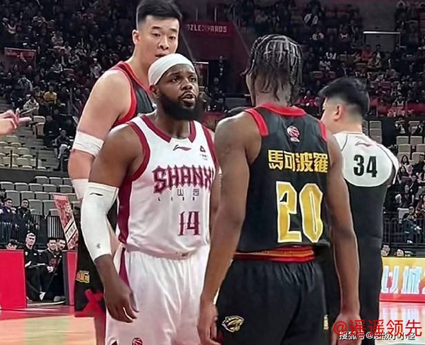 事情闹大！7技犯+1夺权，侯向锋：别针对迪亚洛！潘江声讨李慕豪