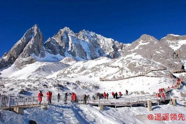 云南昆明：北纬26°罕见雪山打造雪域旅游新体验