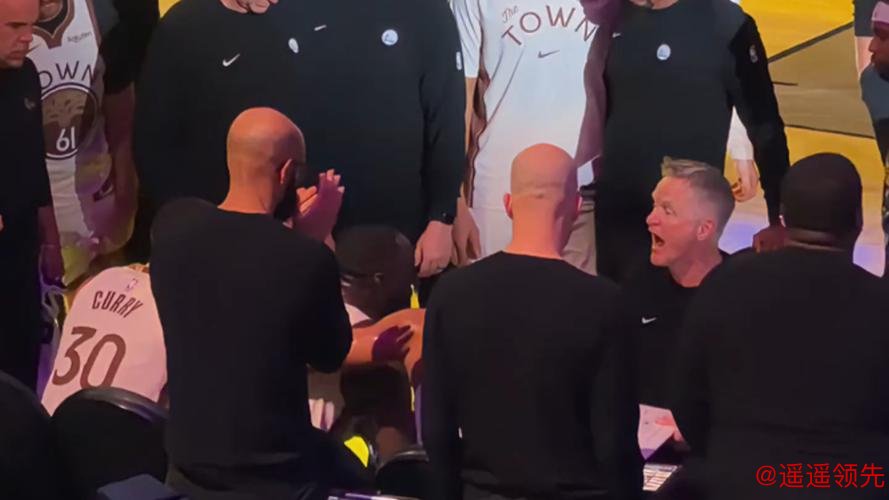 格林赛中和科尔吵架没被罚，提前离场惹猜测，勇士选择沟通而非惩罚还赢了比赛球队实力真强劲