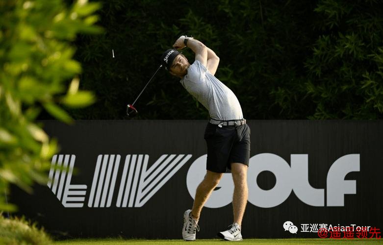 奥姆斯比赢亚巡雅加达国际锦标赛冠军 郑蕴和T19